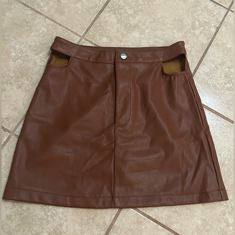 Women faux leather skirt ✨